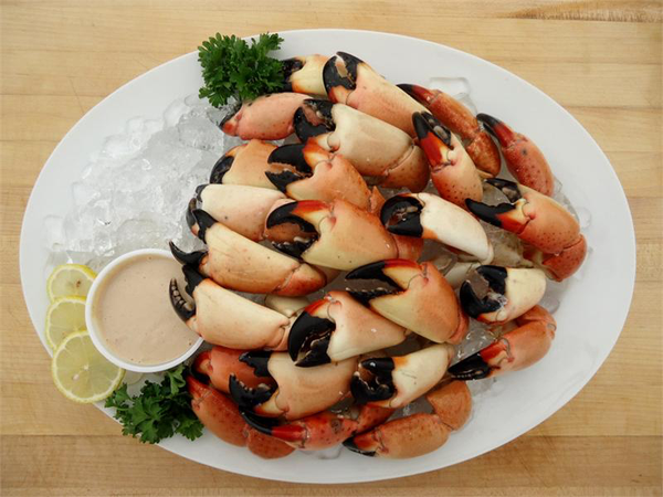 Colossal Stone Crabs (1-2 Claws)